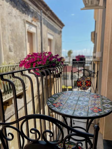 La Vie Fuille Bed And Breakfast Riposto Dış mekan fotoğraf