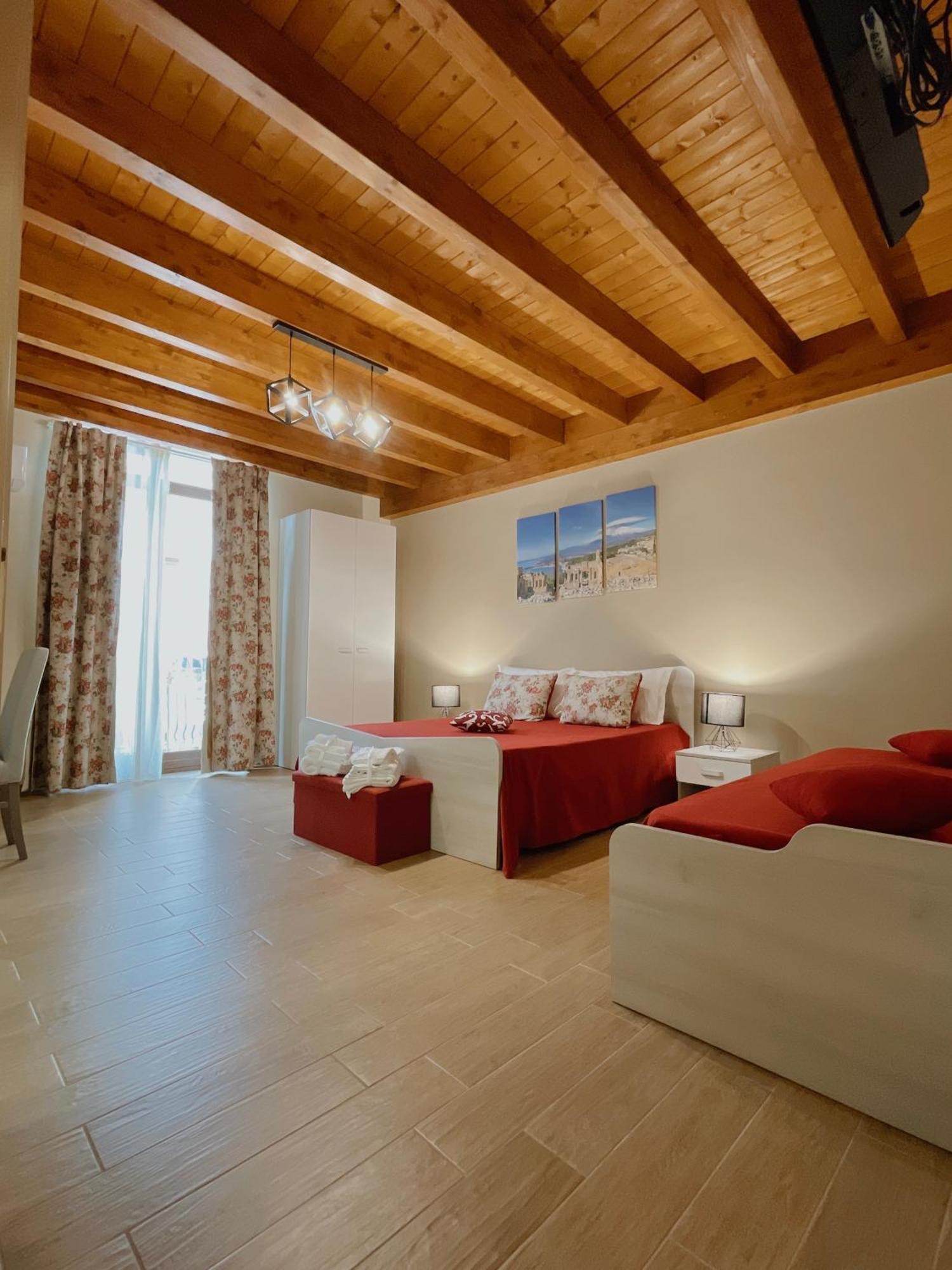 La Vie Fuille Bed And Breakfast Riposto Dış mekan fotoğraf